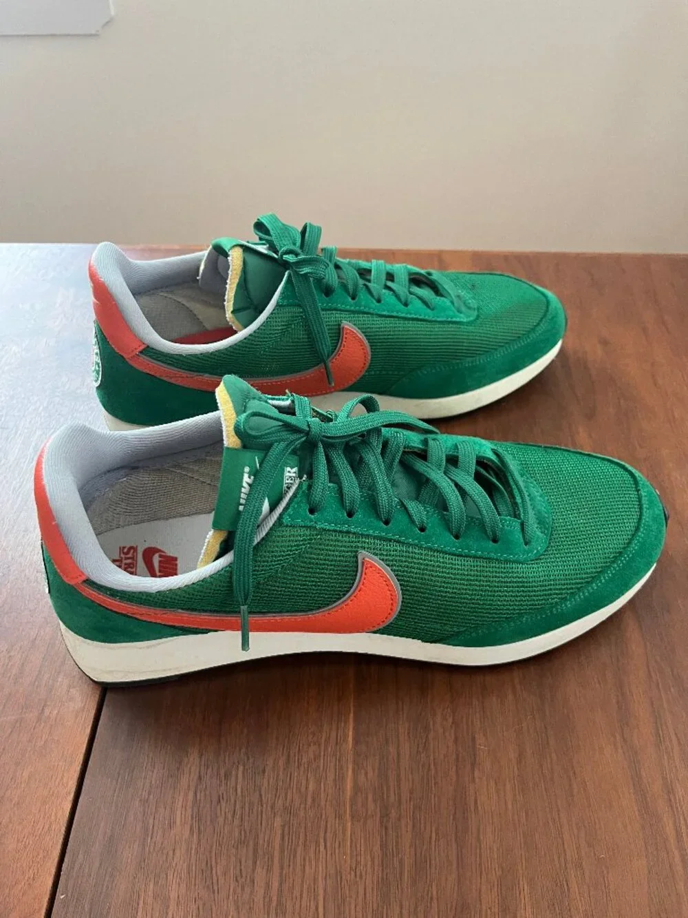 Stranger Things Nikes - Picture 1 of 4